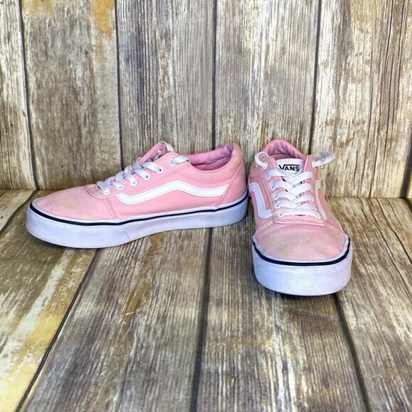 VANS Off The Wall Girl's Light Pink Low Top Skater Style Sneakers Size 4 - Picture 1 of 8